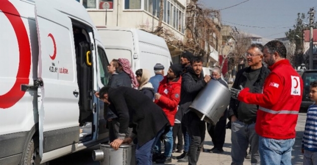 Kızılay afet bölgelerinde çalışmalarını sürdürüyor