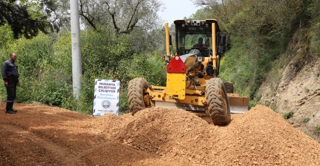 TİRİLYE MEZARLIK YOLUNDA ÇALIŞMALAR BAŞLADI