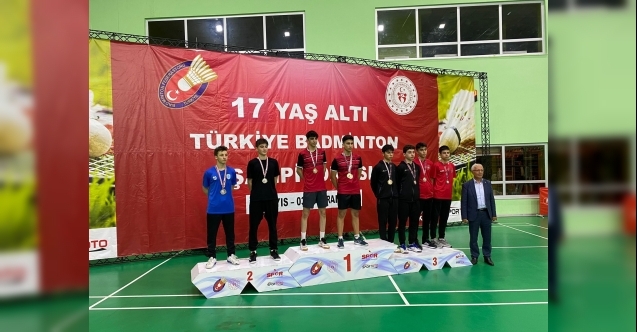 OSMANGAZİLİ BADMİNTOCUDAN ALTIN MADALYA