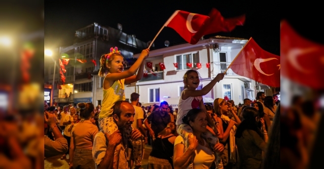 30 AĞUSTOS ZAFER BAYRAMI MUDANYADA COŞKUYLA KUTLANDI
