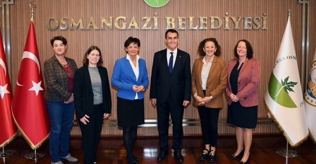 Alman Bakandan Başkan Dündara ziyaret
