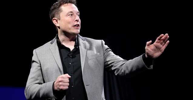 Elon Musk insan beynine çip yerleştirdi