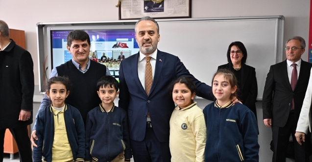 Başkan Aktaştan ders başı yapan öğrencilere ziyaret