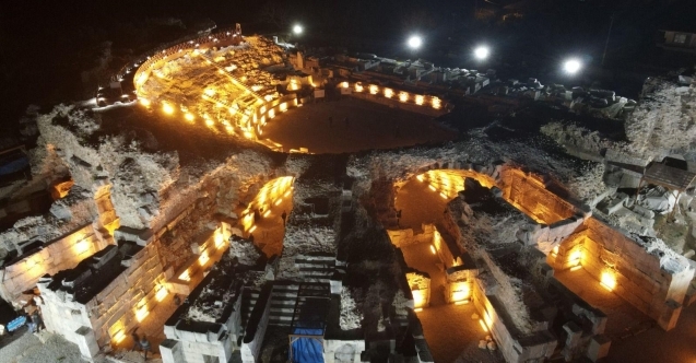 1800 yıllık İznik Roma Tiyatrosu turizme kazandırıldı