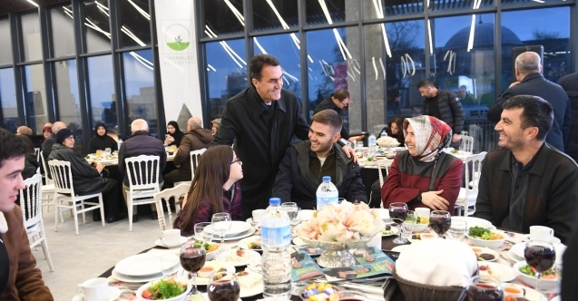 Başkan Dündar, şehit aileleri onuruna iftar verdi
