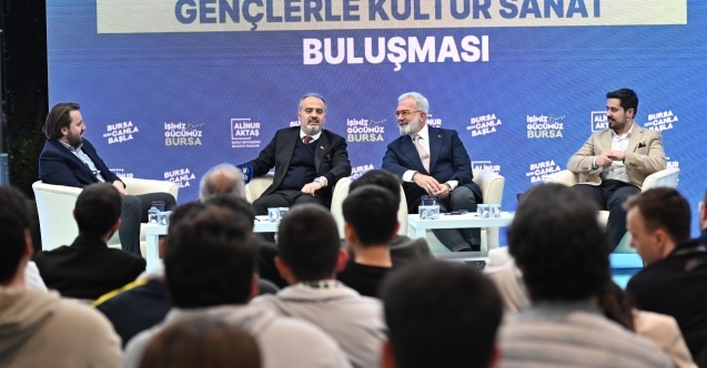 Başkan Aktaştan gençlerle sazlı sözlü muhabbet