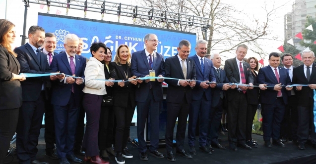 Türkiyenin en kapsamlı Sağlık Müzesinin açılışını Özgür Özel yaptı