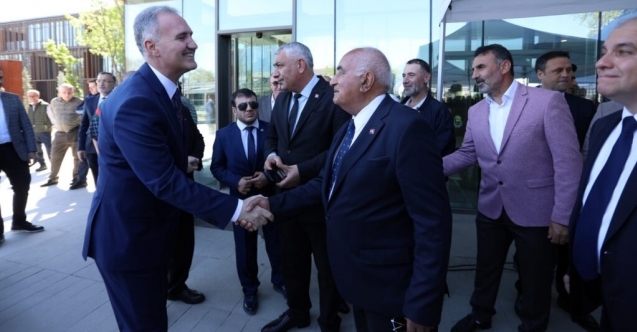 İnegölde Bayram Birlik Beraberlik Mesajlarıyla Başladı