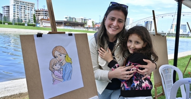 Minik ressamlardan Anneler Günü hediyesi
