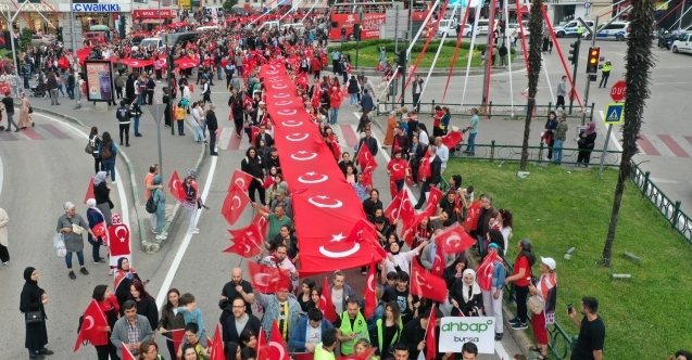 Osmangazi#039;de coşkulu 19 Mayıs yürüyüşü