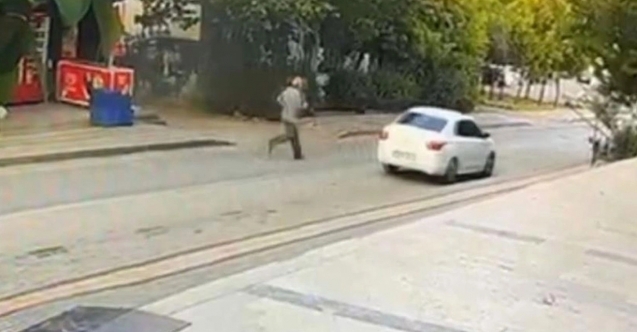 Bursada çalışır vaziyetteki araç çalındı