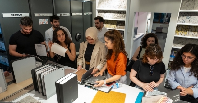 İstanbul Serbest Mimarlar Derneği depremden etkilenen ve ihtiyaç sahibi mimarlık öğrencilerine staj desteğini devam ettiriyor!