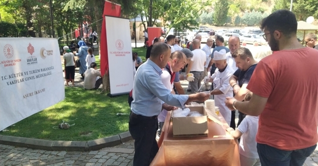 Muharrem Ayında Aşure Geleneği Yaşatılıyor