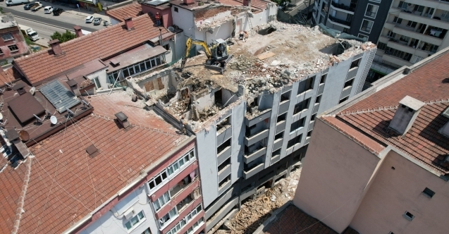 Yıldırım#039;da riskli binalar yıkılıyor