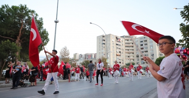 30 Ağustos Zafer Bayramı Gemlik#039;te coşkuyla kutlandı!