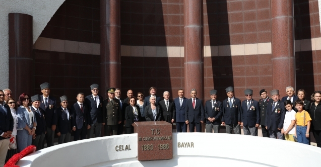 Celal Bayar kabri başında anıldı