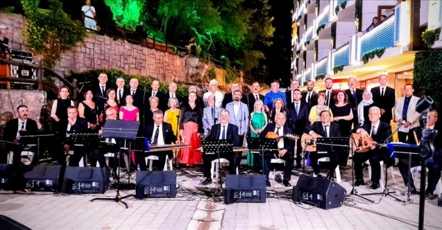 Oylatta Musiki Tadında Gece
