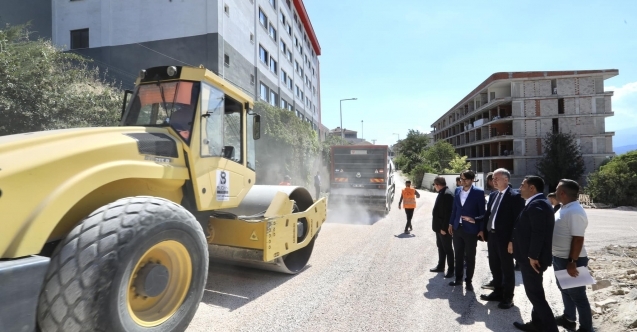 Fatih Mahallesinde Yeni Yollara Sathi Kaplama Yapılıyor