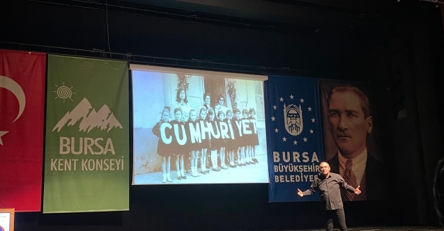 Sunay Akın, Bursada Cumhuriyetin anlamını anlattı