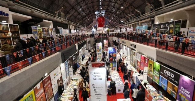 Kitap Fuarında Hafta Sonu Coşkusu