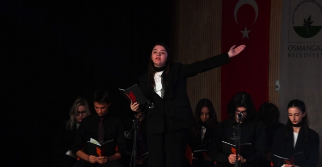 Nutuk Osmangazide teatral gösteriyle anlatıldı