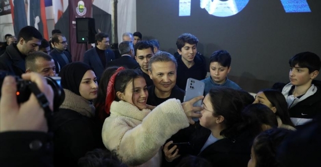 Astronot Alper Gezeravcı İnegölde öğrencilerle buluştu