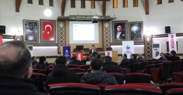 Fuar öncesi mobilya pazarlamacılarına eğitim