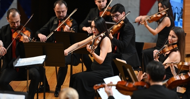 Bursa Oda Orkestrası, ilk konseriyle sanatseverlerle buluştu