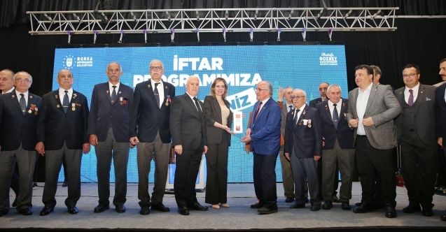 Şehit aileleri ve gaziler iftar programında bir araya geldi