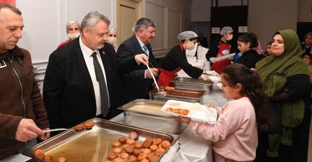 Osmangazi Belediyesi Ramazan#039;da iftar sofraları kurdu