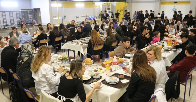 BUİKAD ve öğrenciler iftar sofrasında buluştu
