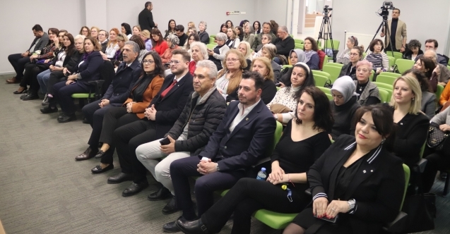 Siyasette ve sosyal hayatta kadının rolü konuşuldu