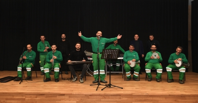 Temizlik işçileri orkestra kurdu