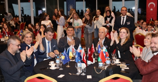 Başkan Bozbey kardeş şehirlerin genç sporcularıyla bir araya geldi