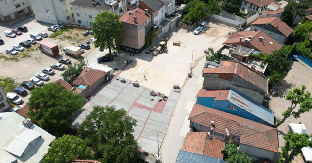 Başkan Alper Taban, İnegöl#039;de otopark sorununa çözüm üretiyor