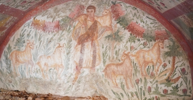 İznik’te ‘Çoban İsa’ figürlü mezar dikkat çekiyor