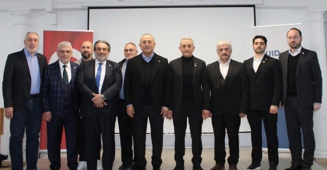 Mevlüt Çavuşoğlu'nun Münih'te UID Bayern buluşması