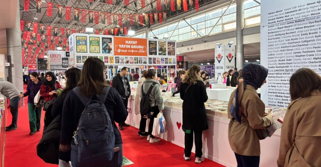 Binlerce okur Bursa Kitap Fuarı’nda buluştu
