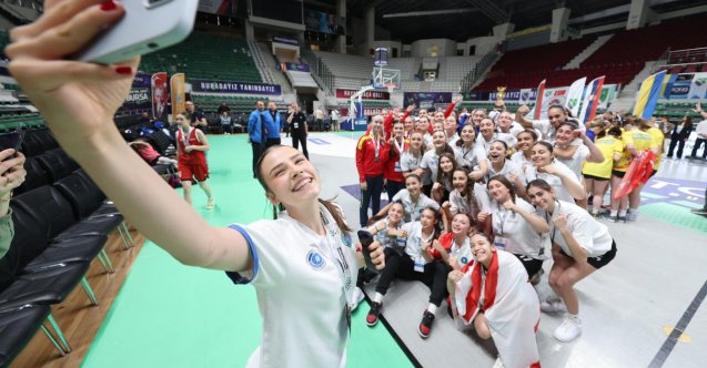 Geleceğin yıldızları Tofaş Spor Salonu’nda sahne aldı