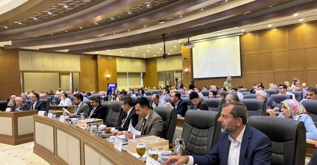 Büyükşehir Meclisi’nde tansiyon yükseldi: CHP Grubu salonu terk etti