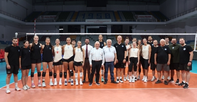Bursa temsilcisi Nilüfer Belediyespor Eker sahaya indi