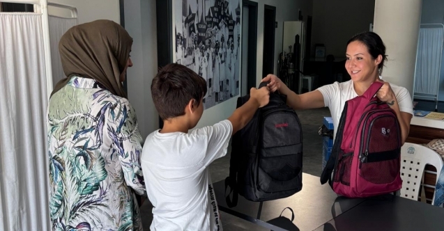 Nilüfer'de yeni eğitim yılına kırtasiye desteği