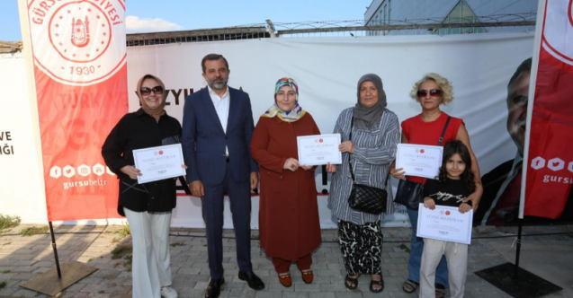 Gürsu’da 400 kadına ücretsiz yüzme eğitimi