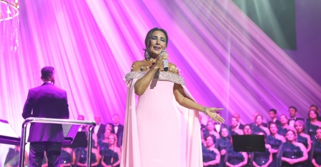 Merinos’ta Zeki Müren gecesi: Nükhet Duru Sanat Güneşi’nin eserlerini seslendirdi