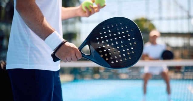 Popüler raket sporu padel oynayanlar dikkat!