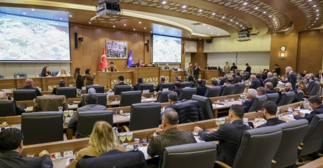 Büyükşehir Meclisi’nde yoğun mesai: Çiftçilere bedelsiz çilek fidesi desteğine oy birliği