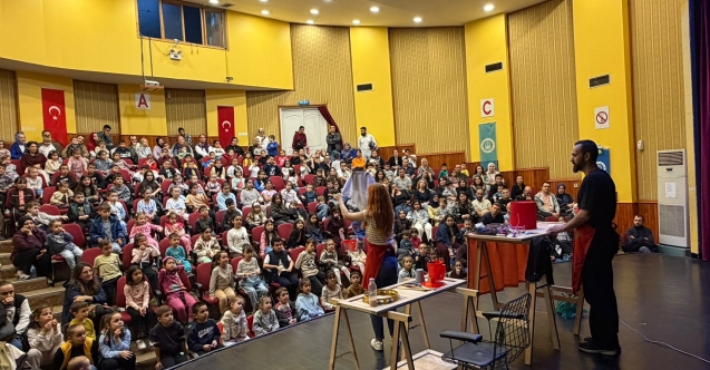 Yıldırım’da miniklere ücretsiz tiyatro: ‘Evden Uzakta’ Adile Naşit Sahnesi’nde