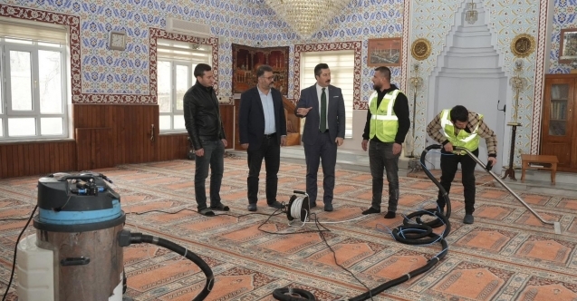 Yenişehir Belediyesi’nden ibadethanelerde kapsamlı temizlik çalışması