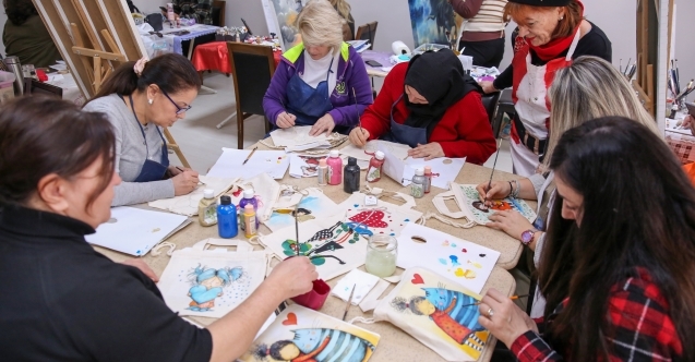 14 Şubat’ta el emeği ürünler iyilik için üretildi