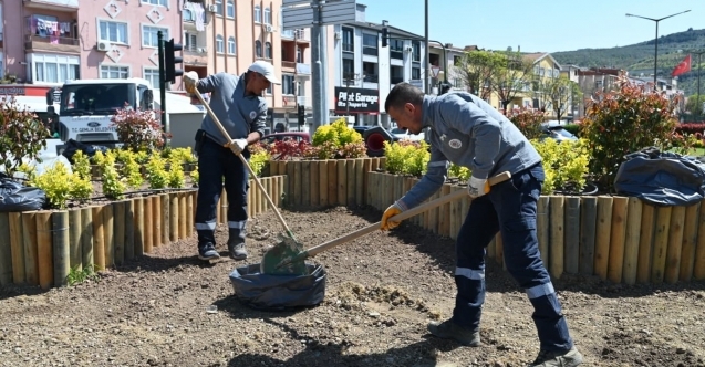 Gemlik’te yeşil alanlar büyüyor